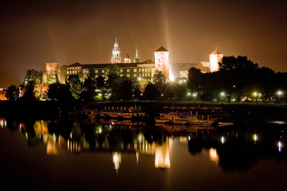 Wawel by night