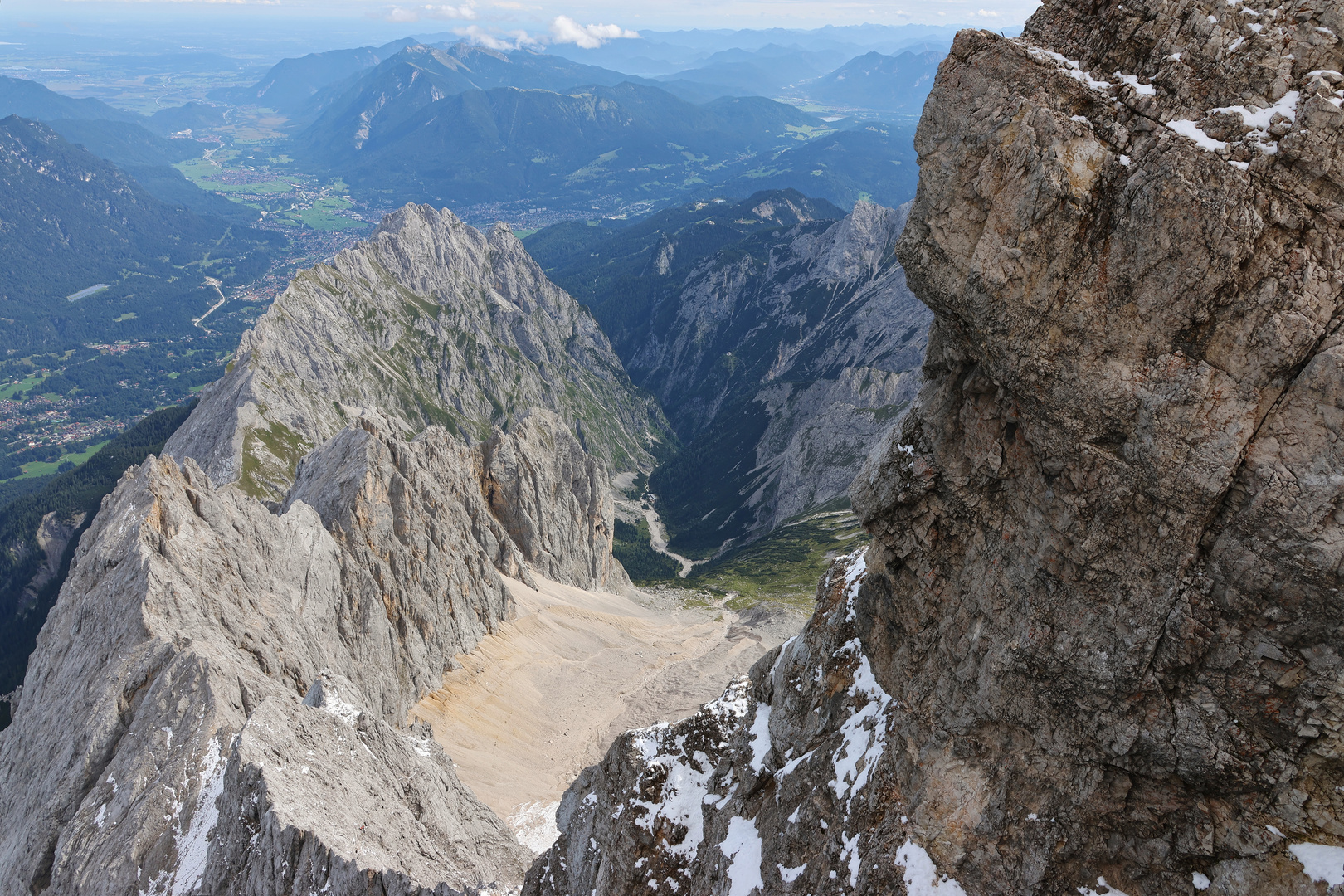 Waxensteinkamm und Zugspitzanstieg Höllentall (2023_09_01_8690_ji)