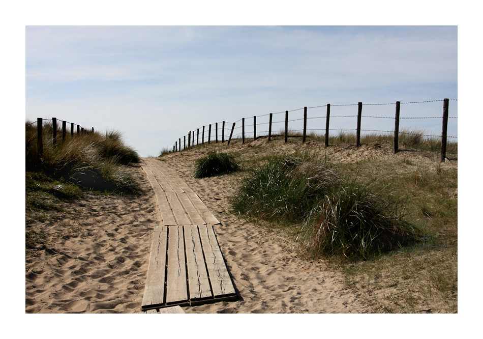 way to the beach