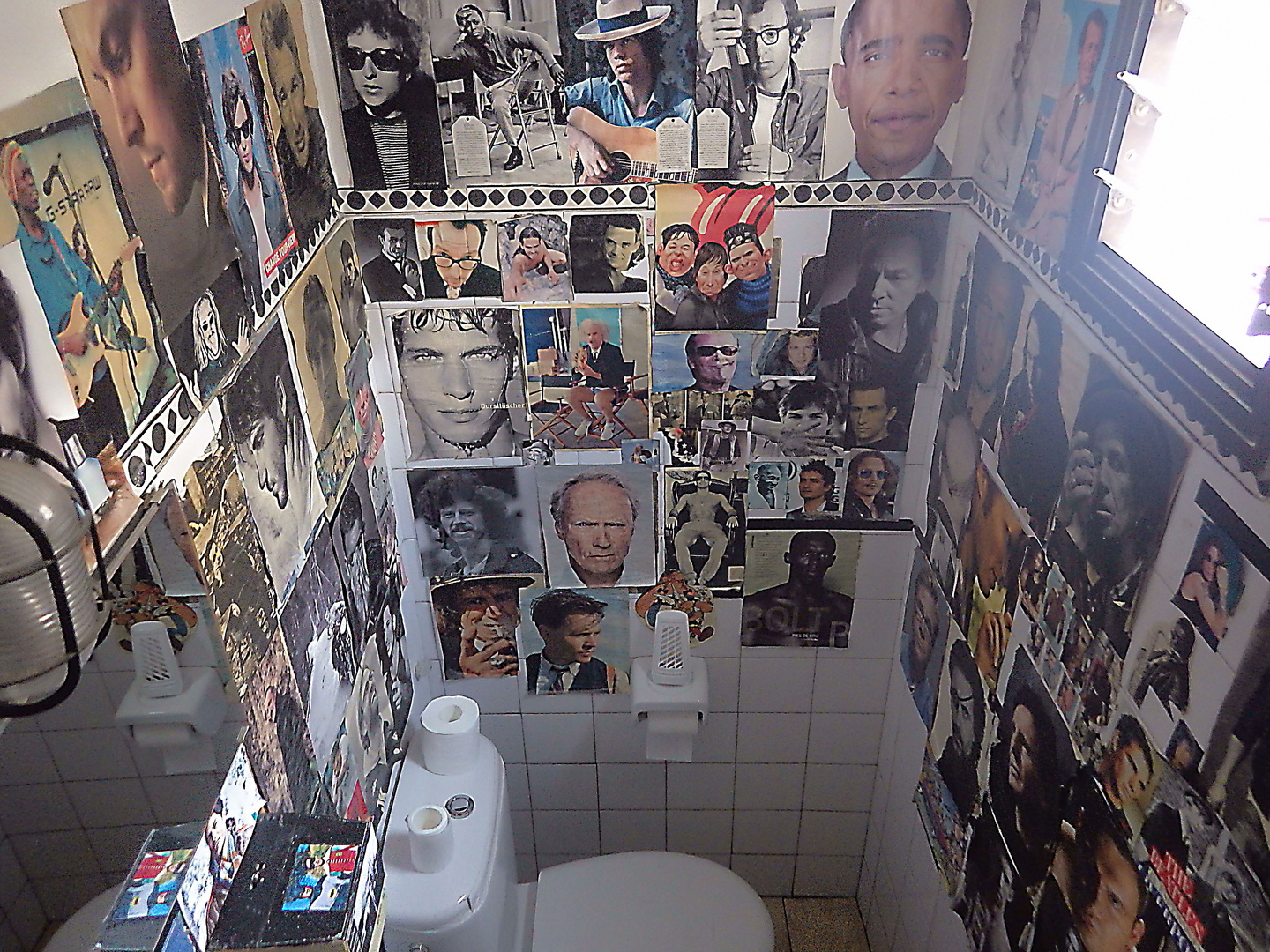 "WC Art" im Cafe Art