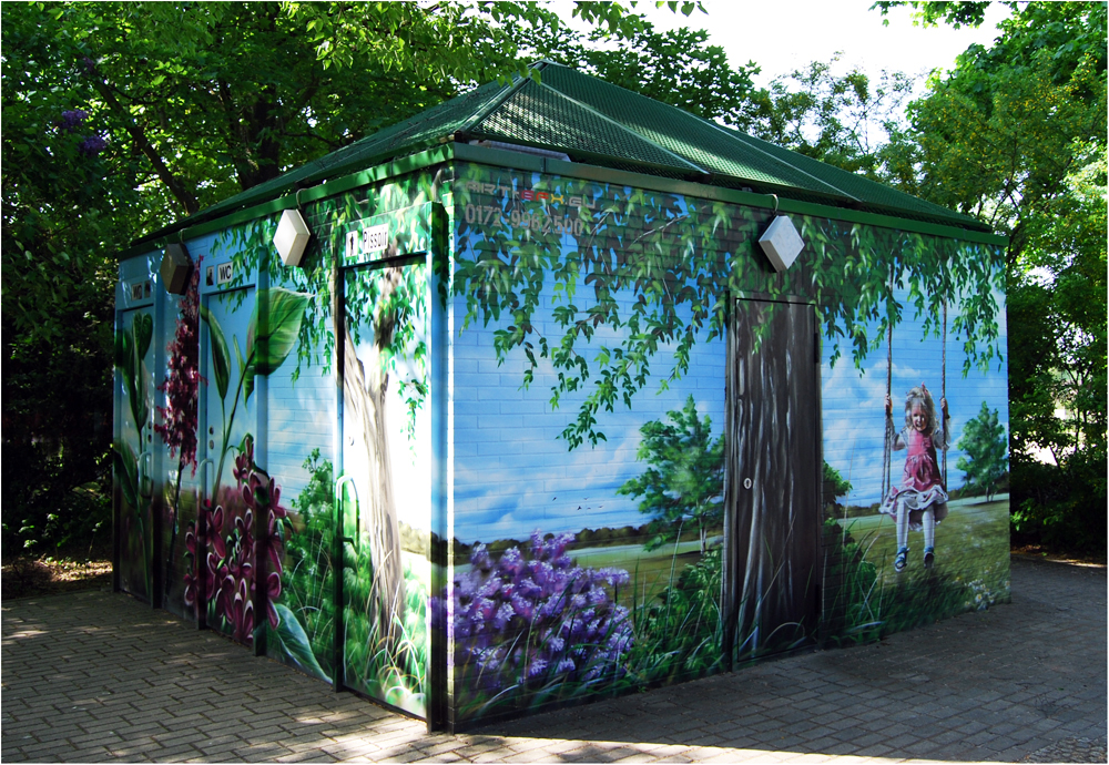 " Wc Häuschen " Foto & Bild architektur, stadtmöbel, umland von