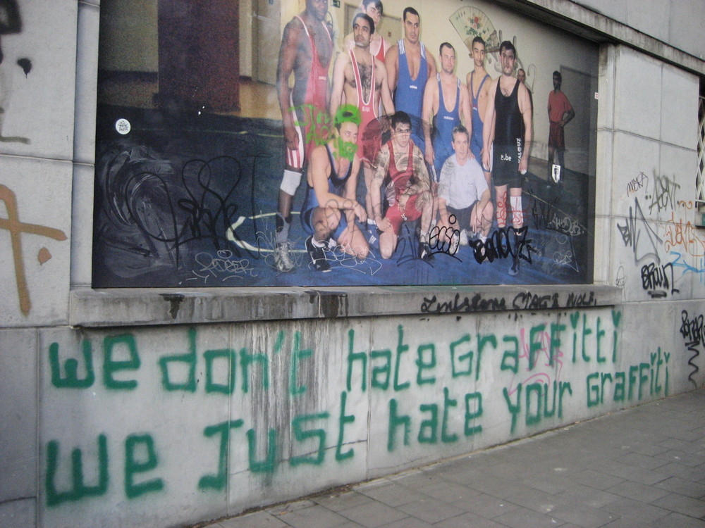 -we don`t hate graffiti, we just hate your graffiti-