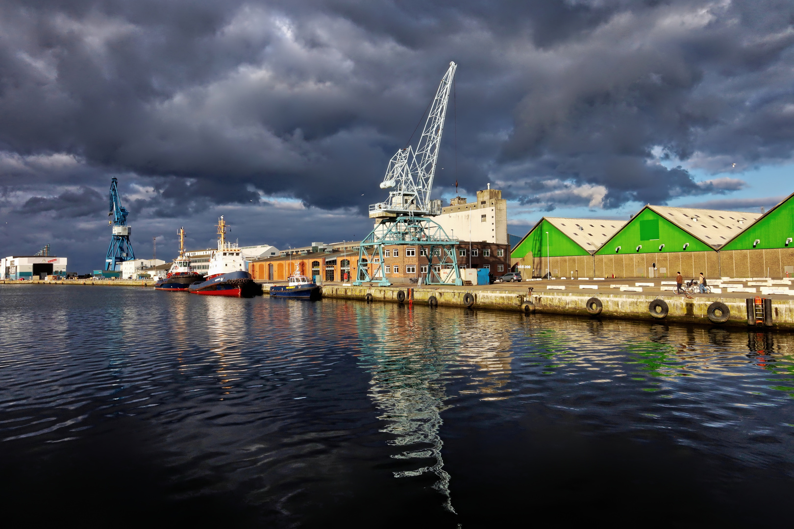 weather front comes in over bassin 1 of old harbor in Aarhus