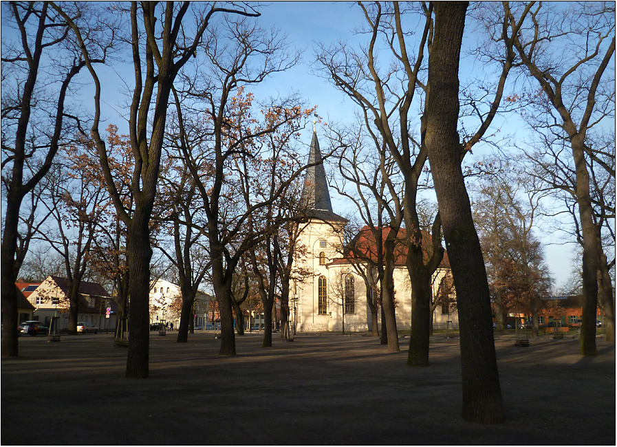 Weberpatz, Friedenskirche