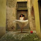 Wedding in Tuscany | A different pose...