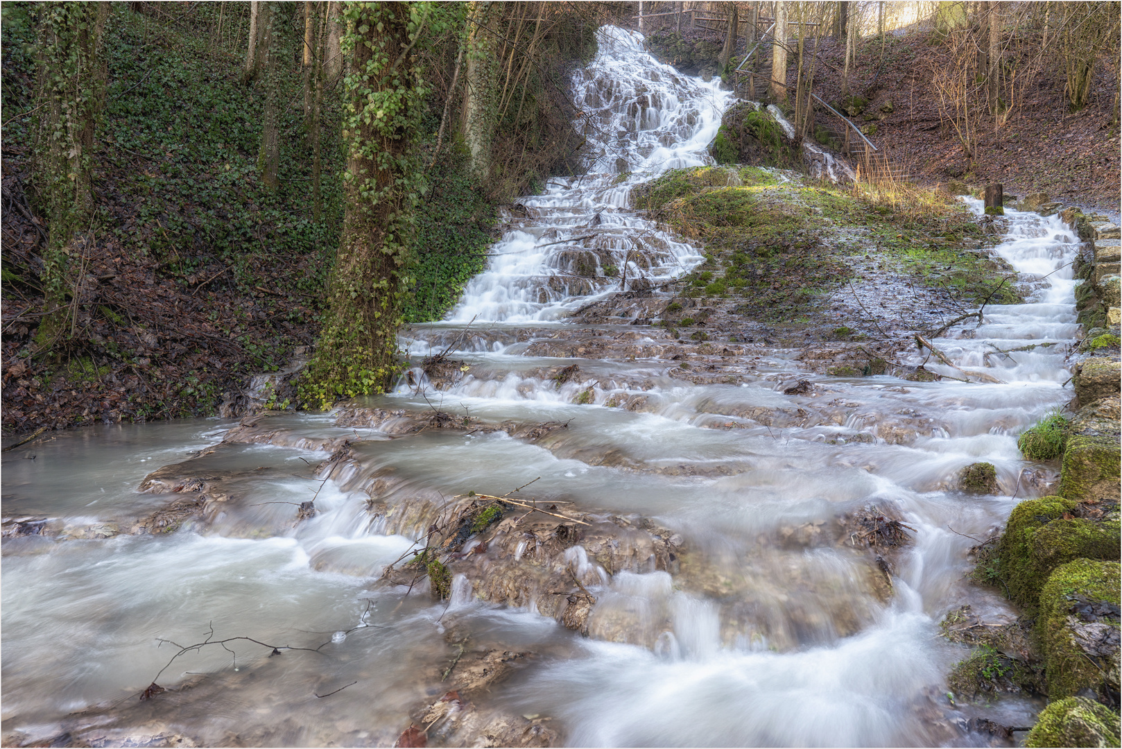 Wedenbach mit Wasserfall