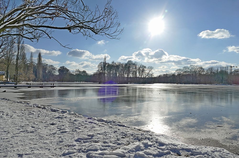 Weder Wasser noch Eis - die Sonne blendet