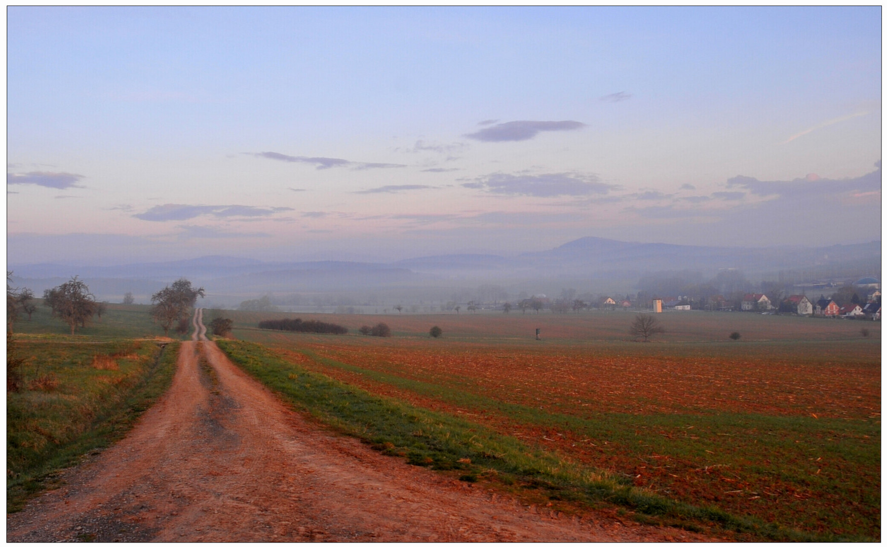 Weg am Hutsberg (camino en la montaña "Hutsberg")