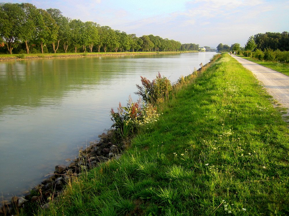 Weg am Kanal