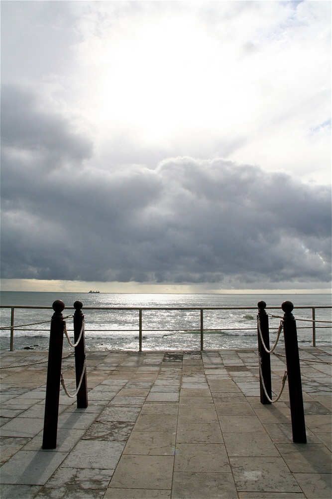 Weg am Meer in Estoril