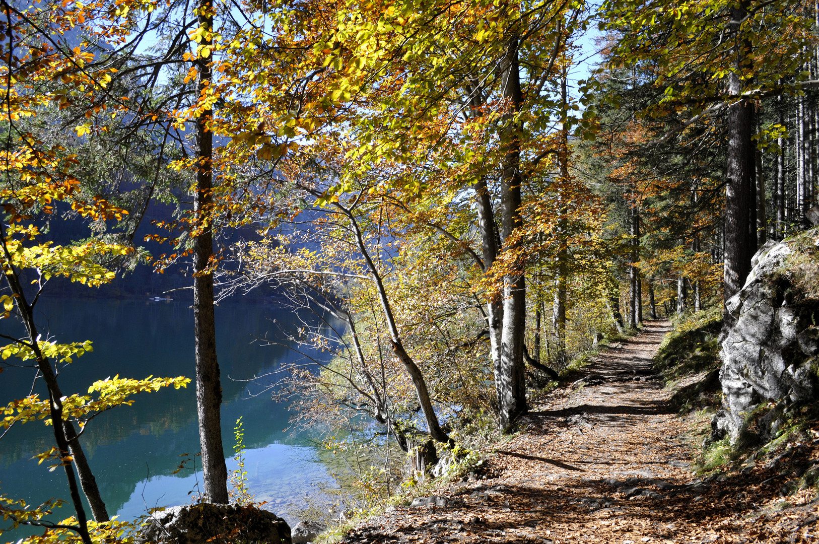 Weg am See