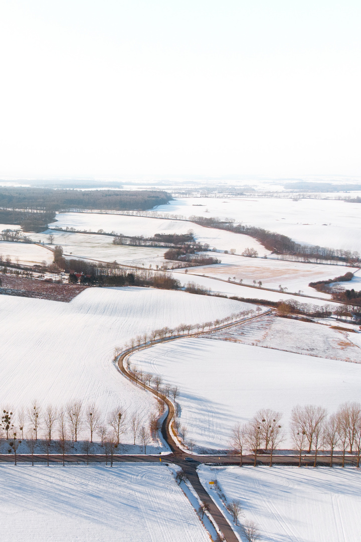 Weg durch den Schnee