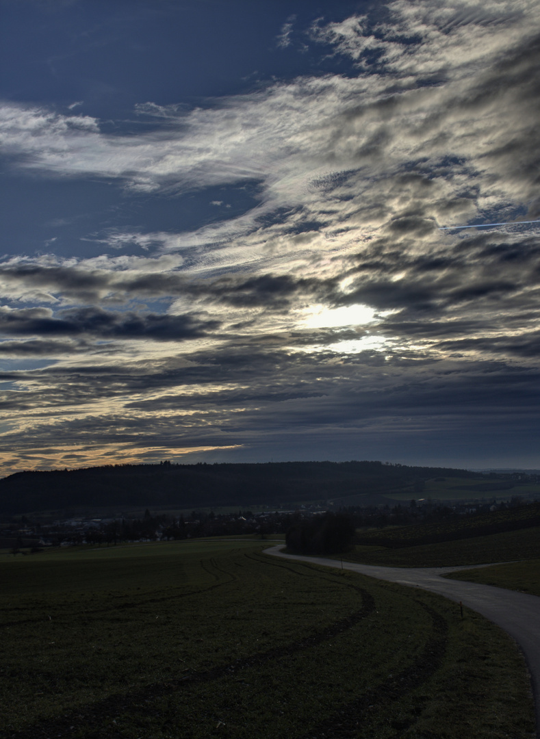 Weg in den Abend