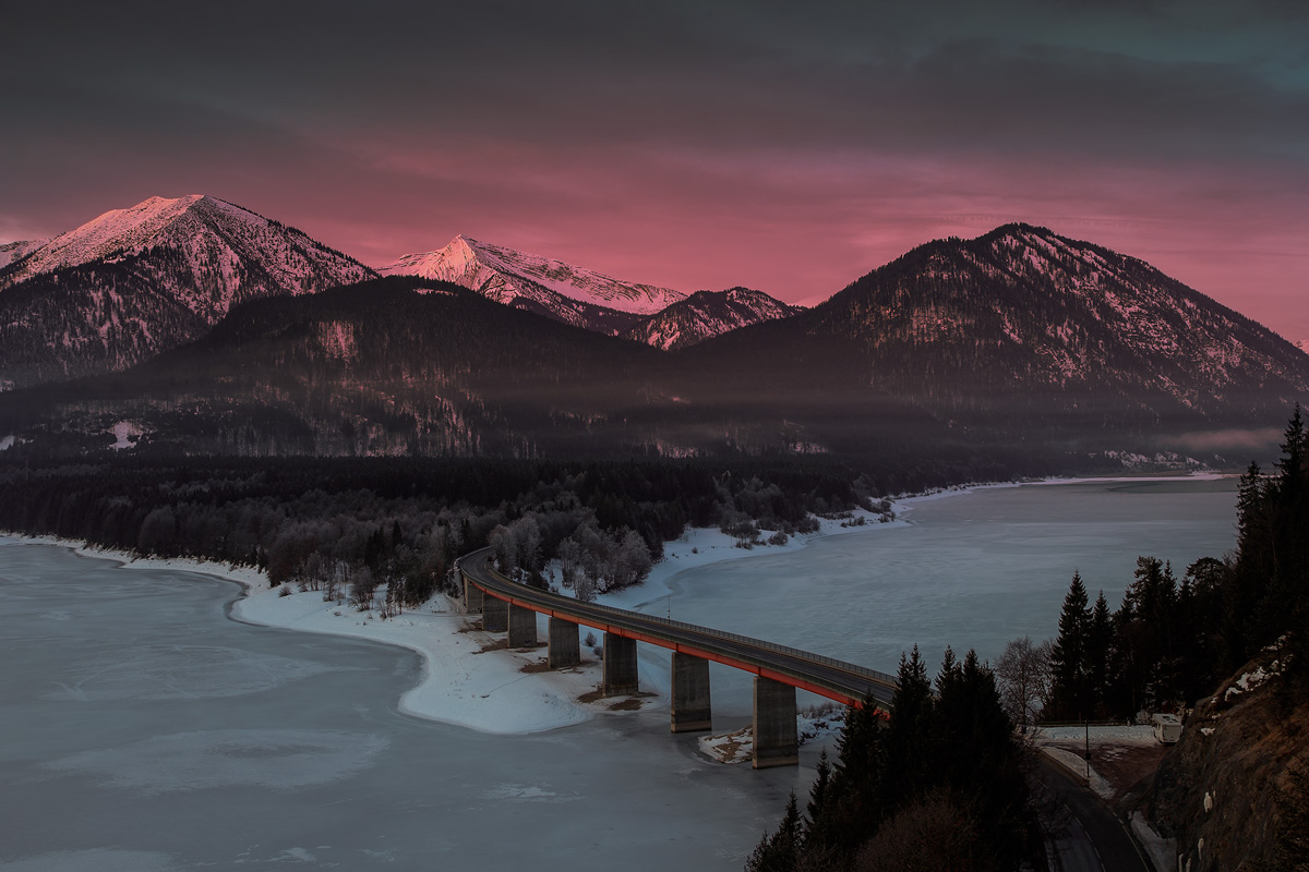 Weg in die Berge