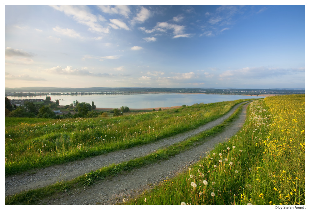 Weg über dem See