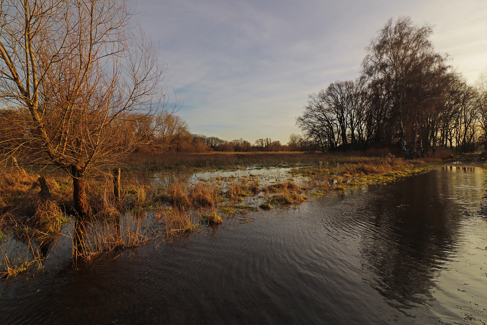 Weg unter Wasser