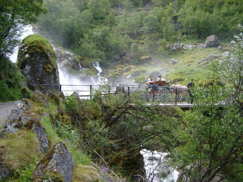 Weg zum Brigsdalsbreen