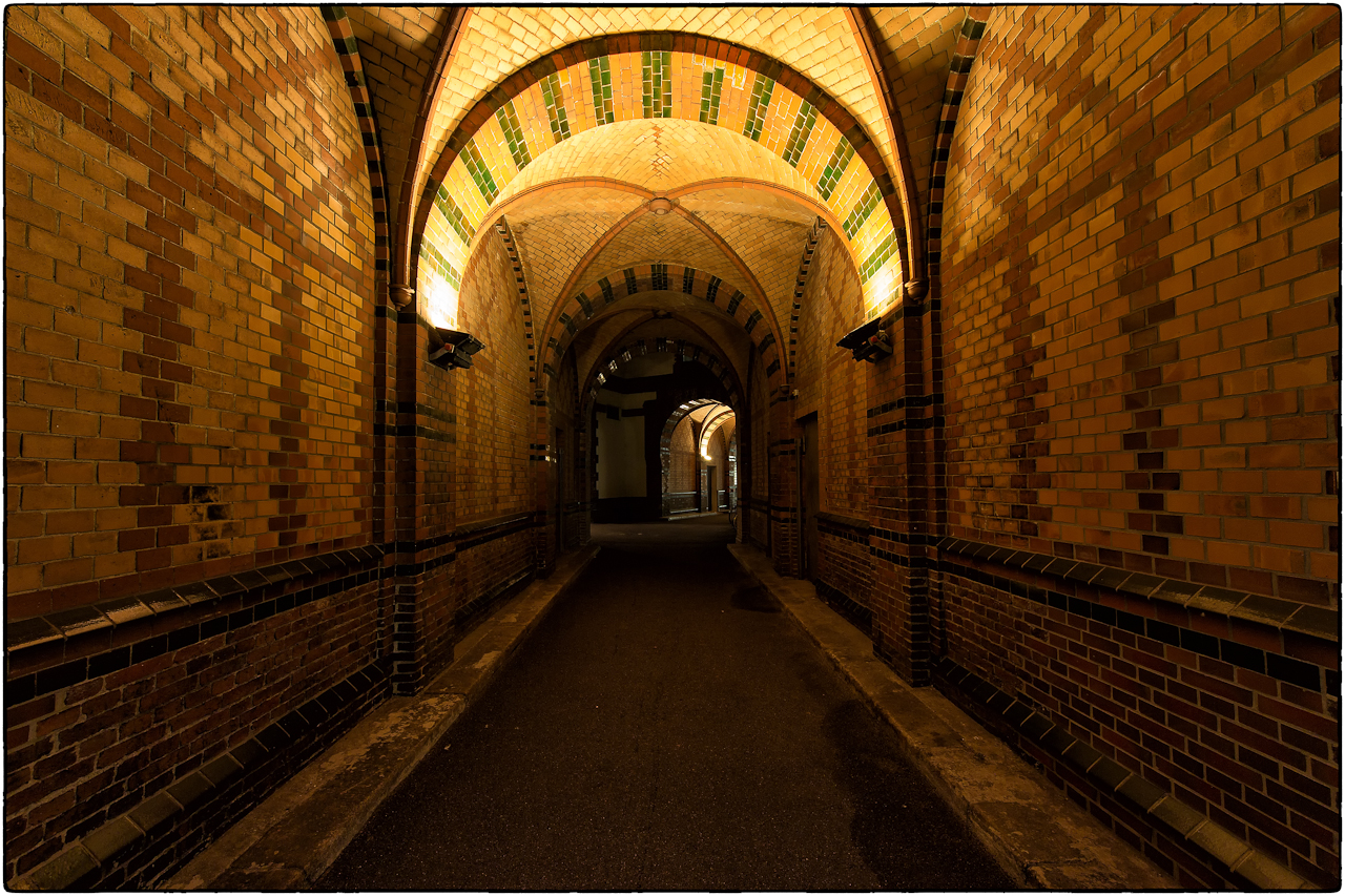 Weg zum Innenhof - Speicherstadt