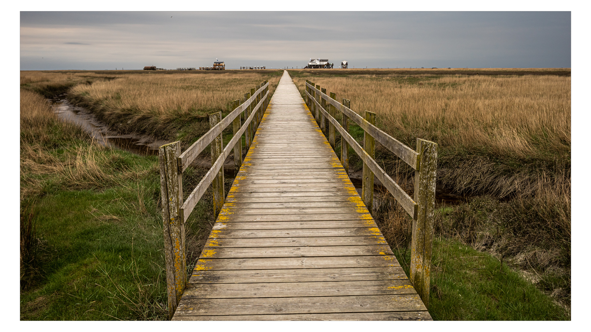 WEG ZUM STRAND