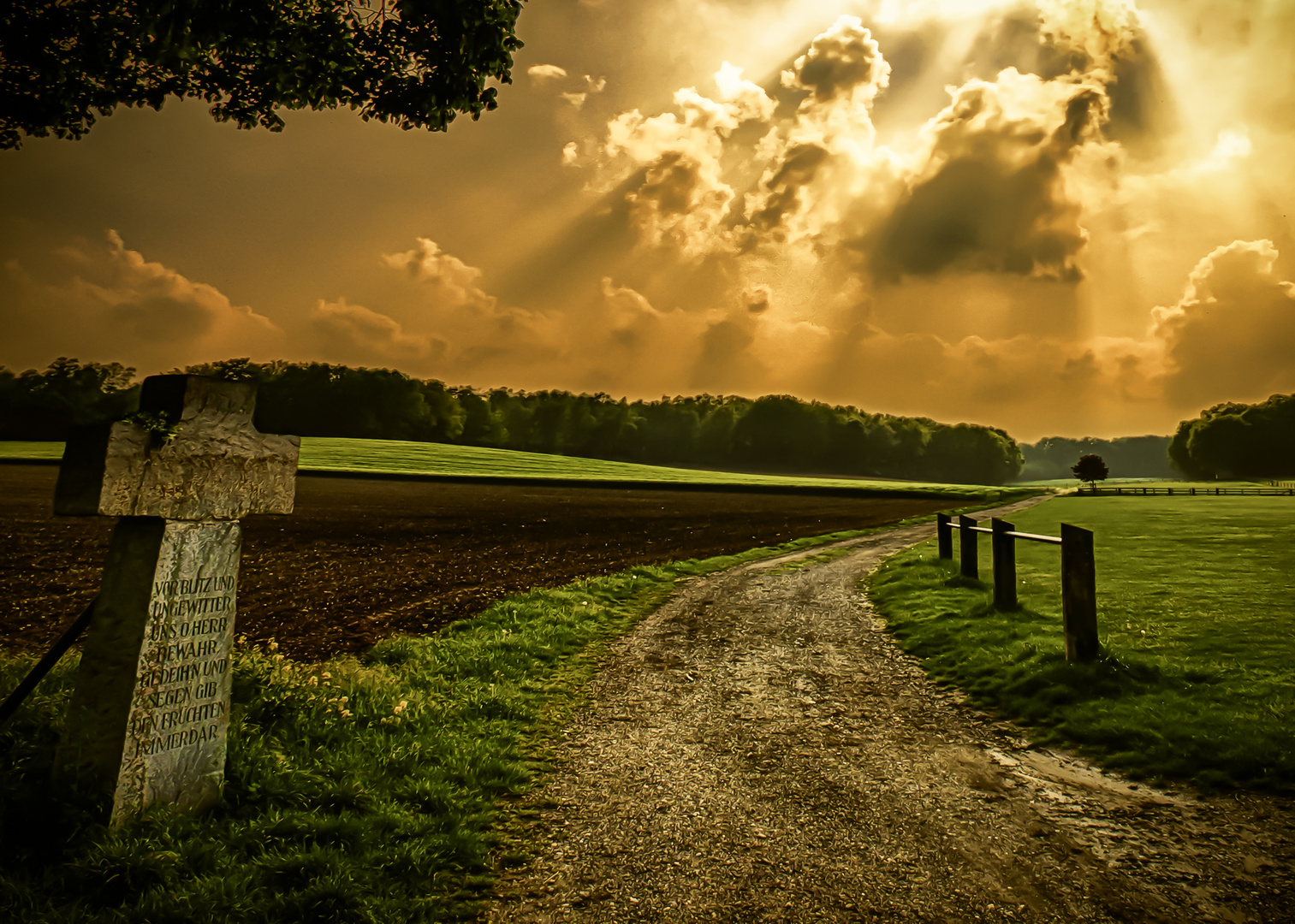 Wegekreuz am Niederrhein