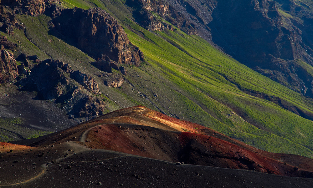 Weggabelung im Haleakala Krater