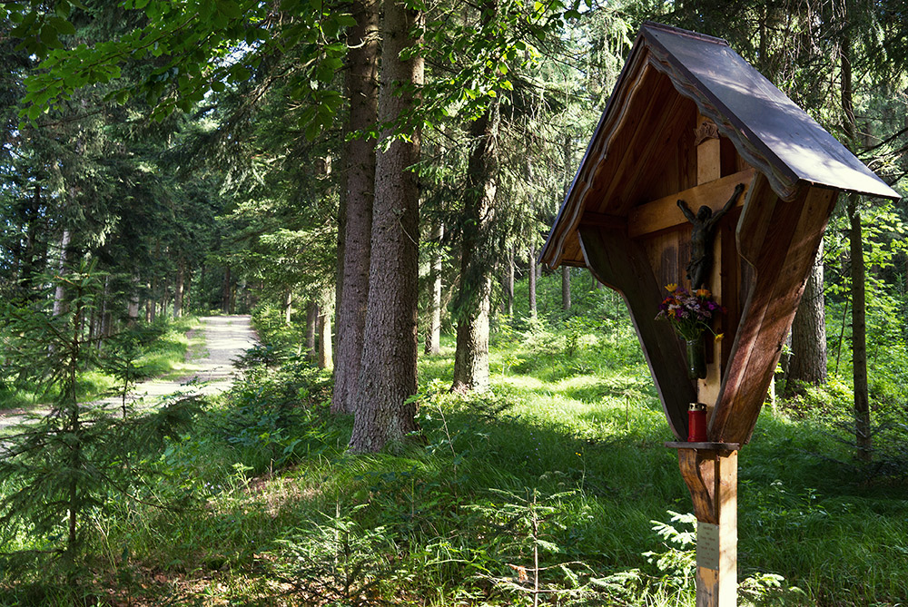 Wegkreuz am Wanderweg 3