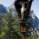 Wegkreuz an der Hochlandhütte