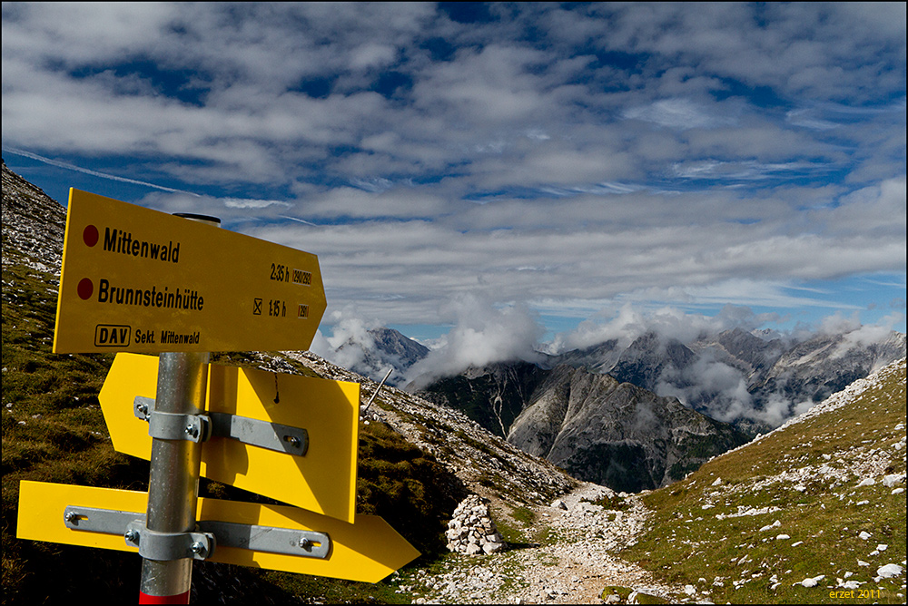 Wegweisend im Karwendelgebirge...