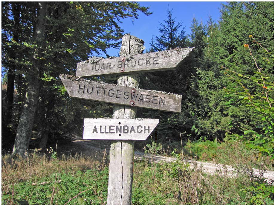 Wegweiser am Erbeskopf