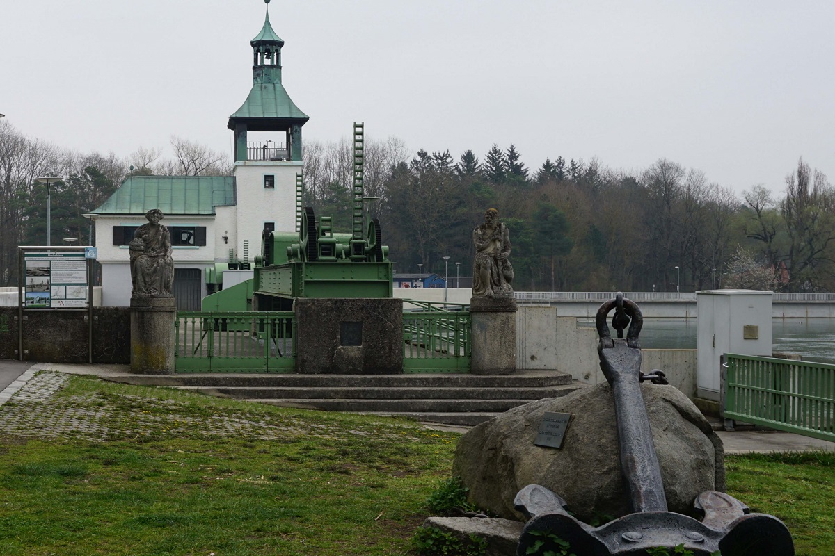 Wehr am Eiskanal