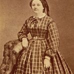 weibliches Porträt aus dem XIX. Jahrhundert (2)