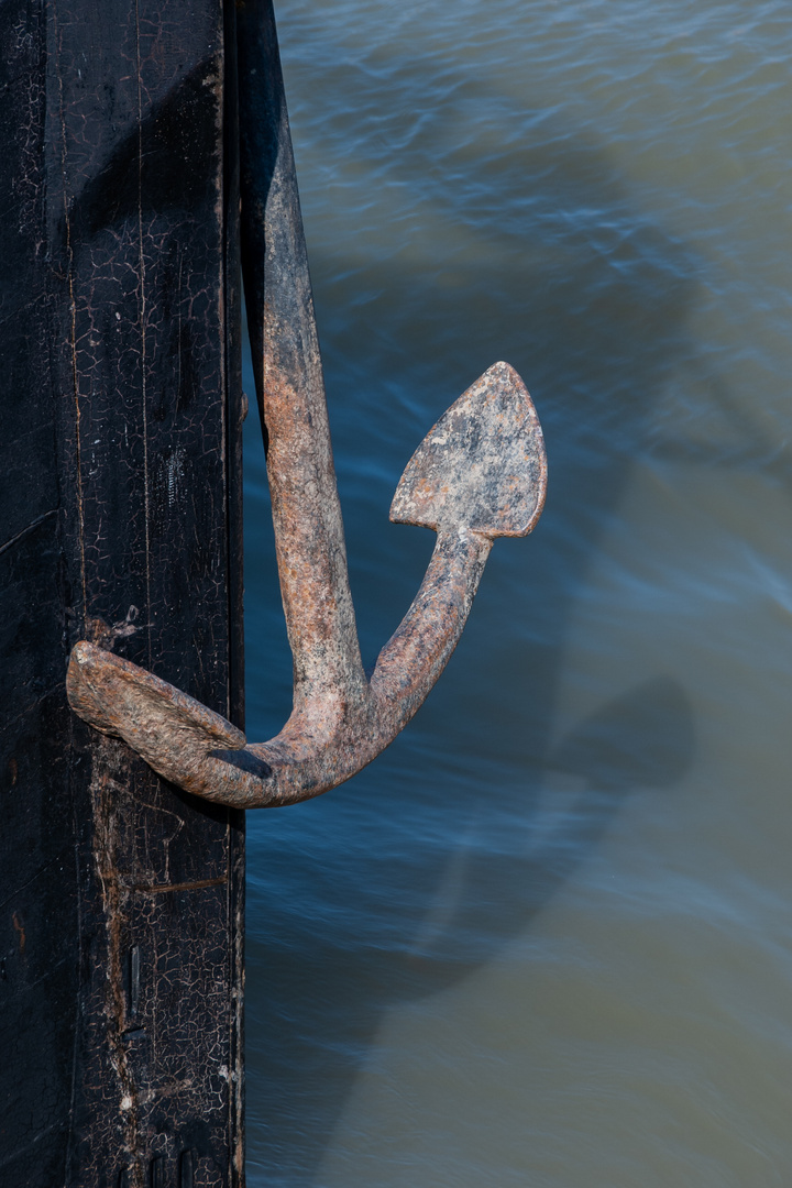 Weight of Anchor