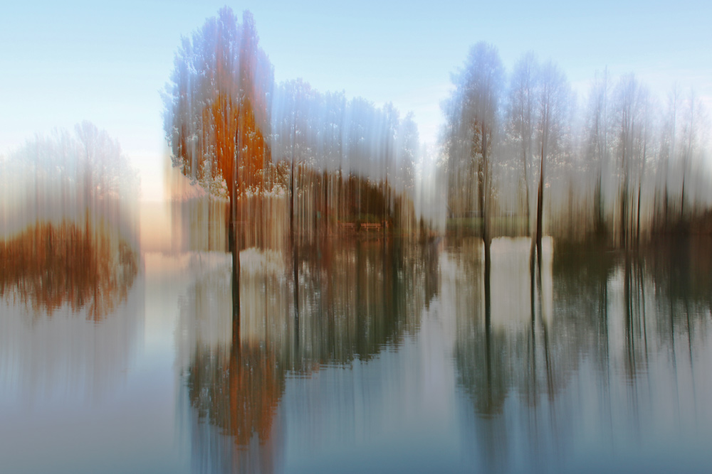 Weiher am Abend mit Wischeffekt