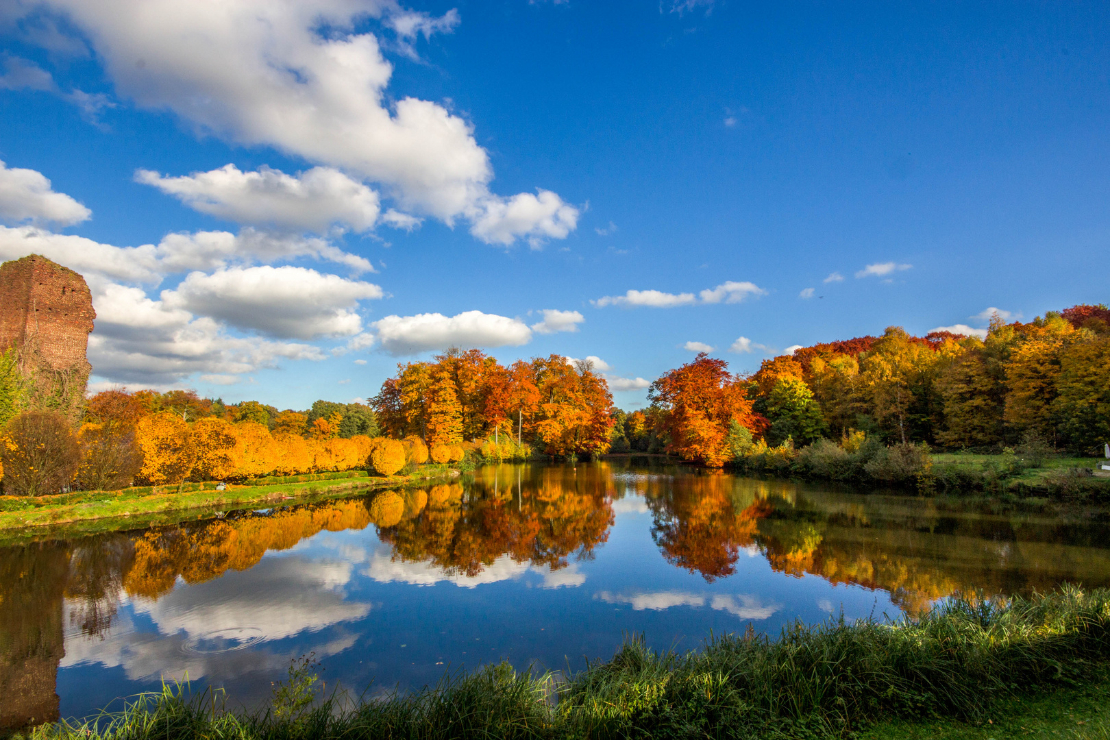 Weiher bei Schloss Tüschenbroich