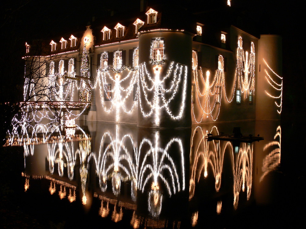 Weiherschloss Bottmingen by Night