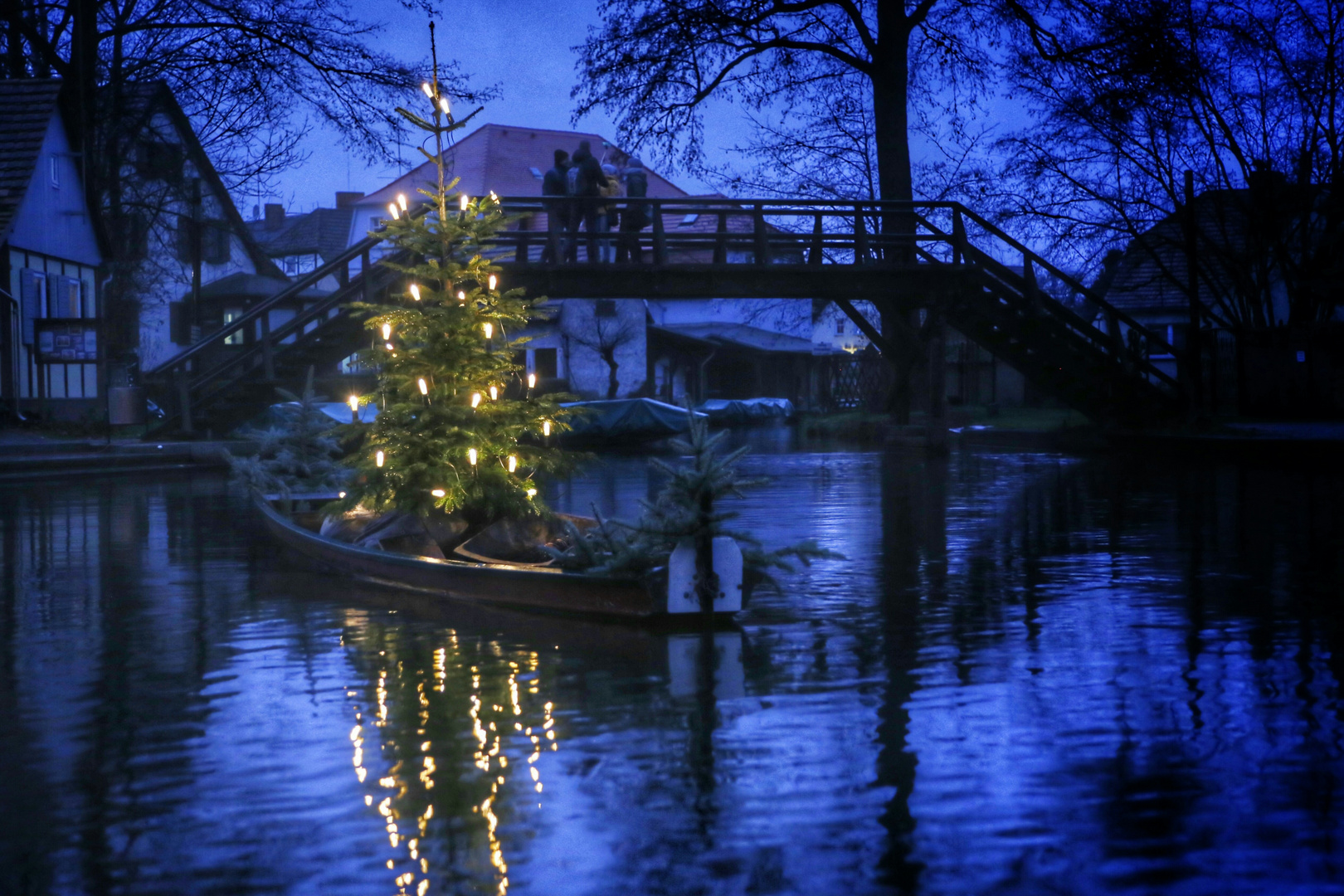 Weihnachtboot - Weihnachtsbote