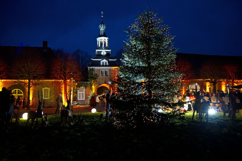Weihnachten am Schloß Lütetsburg Foto & Bild kunstfotografie & kultur