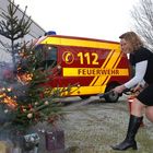 Weihnachten FIRE Jahr Joyeux Noël et bonne année www.Feuerwehr-Hoexter.de