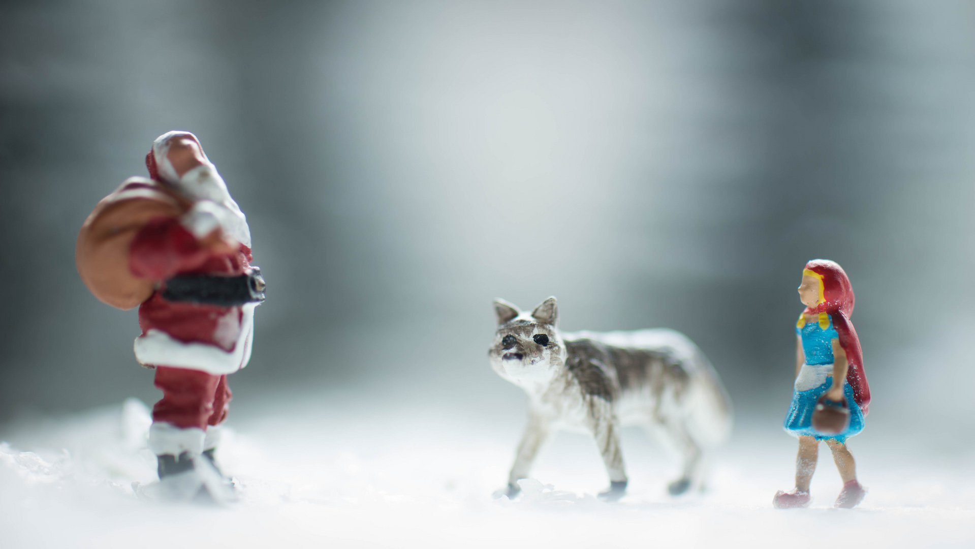 Weihnachten im Märchenwald - Rotkäppchen Foto &amp; Bild | stillleben ...