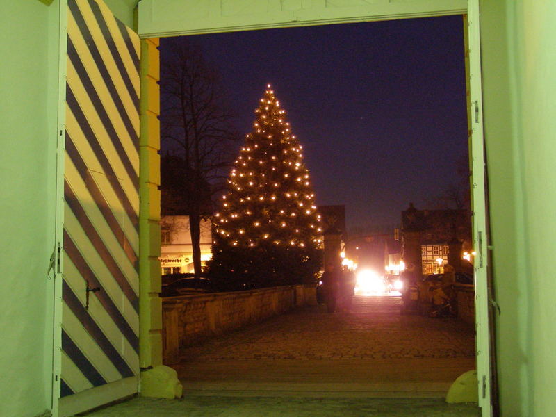 Weihnachten steht vor der Tür von Hermann Schneider