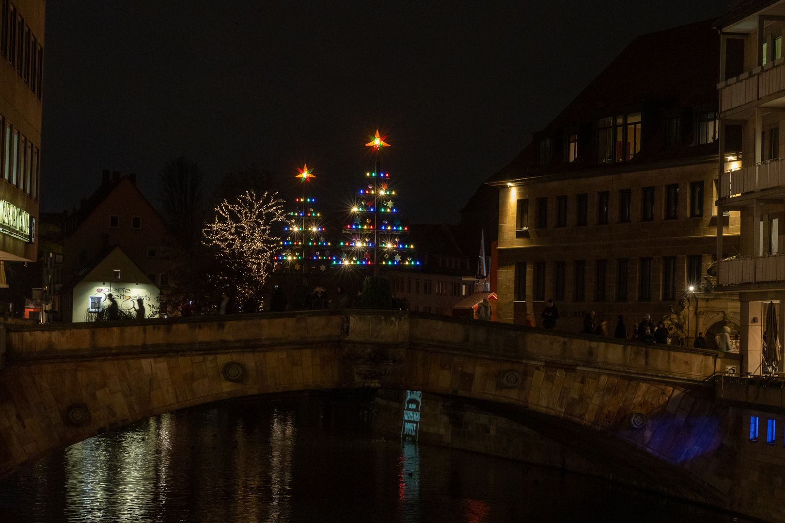 Weihnachtliche Fleischbrücke