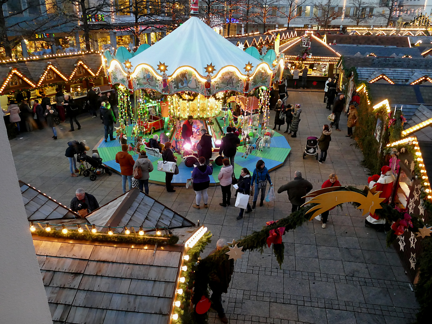 Weihnachtliche Kinder- und Elternfreuden