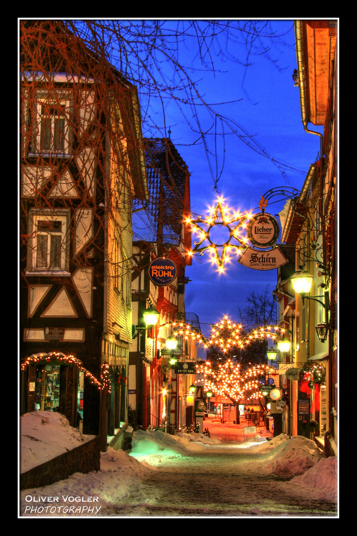 Weihnachtliche Marktgasse in Grünberg