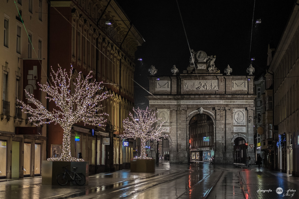 Weihnachtliche Triumphpforte