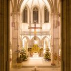 Weihnachtlicher Altarraum in der Marienkirche