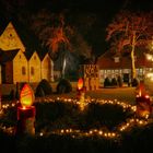 Weihnachtlicher Kirchplatz