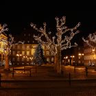 Weihnachtlicher Lichterglanz auf dem Rathausplatz in Bottrop