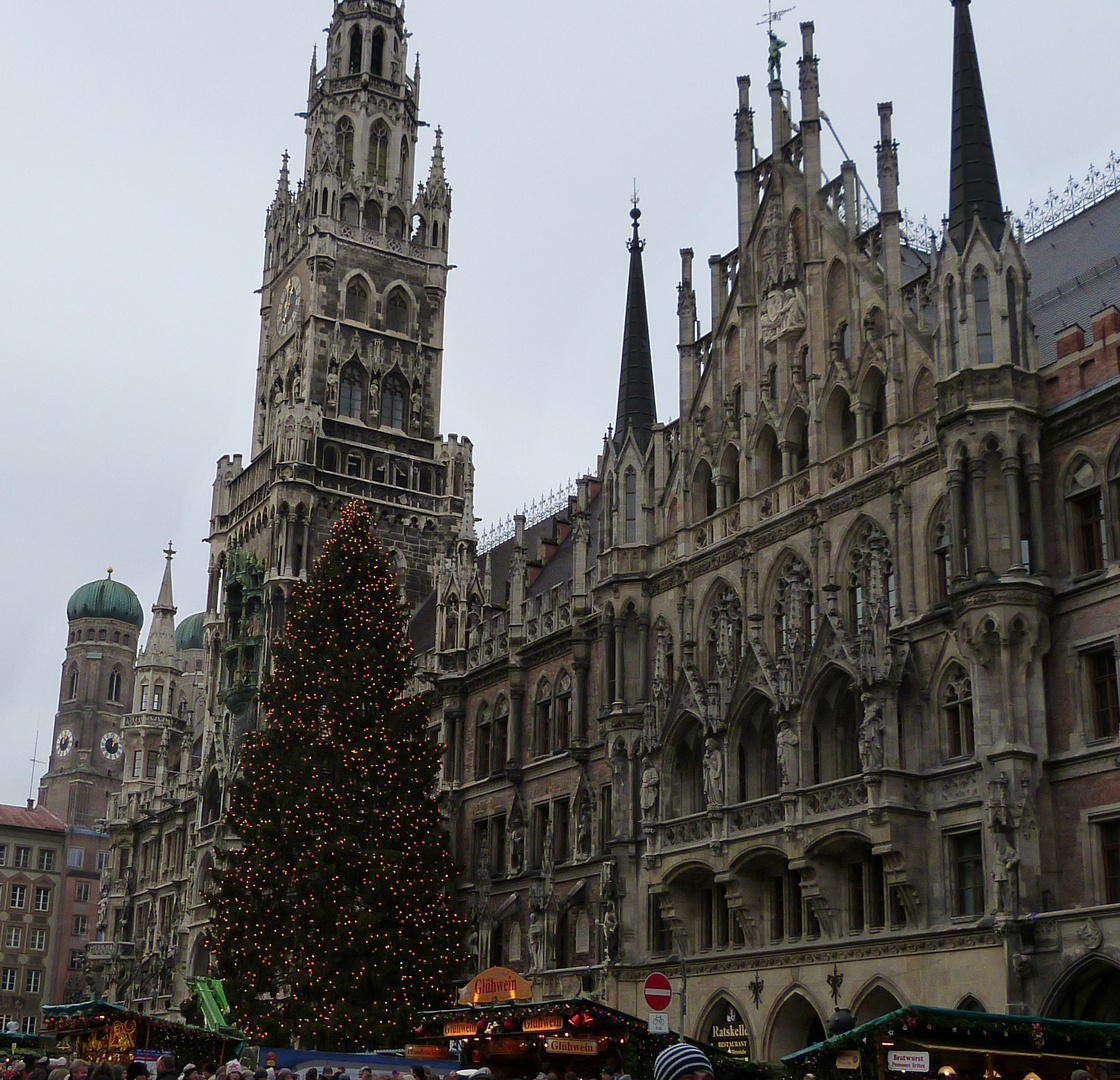 Weihnachtlicher Marienplatz München