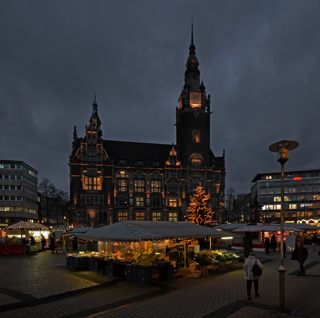 Weihnachtliches Elberfelder Rathaus