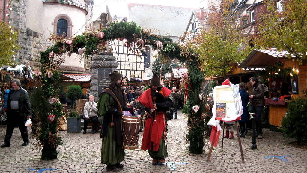 Weihnachtliches Elsass - Musikanten in Eguisheim